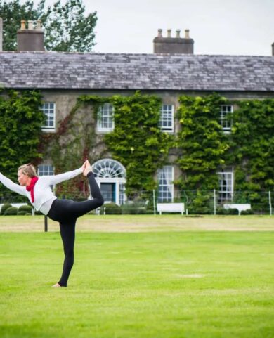 65969ba0e6f146f901dded7c_Dearbhla Gylnn Yoga in front of Ballymaloe House Hotel (1)