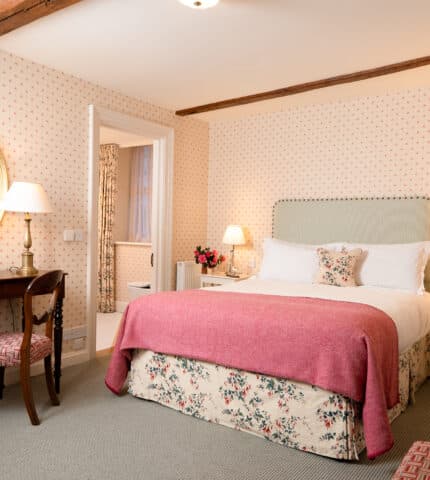 Fuchsia Room