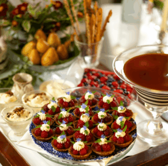 Raspberry dessert -image